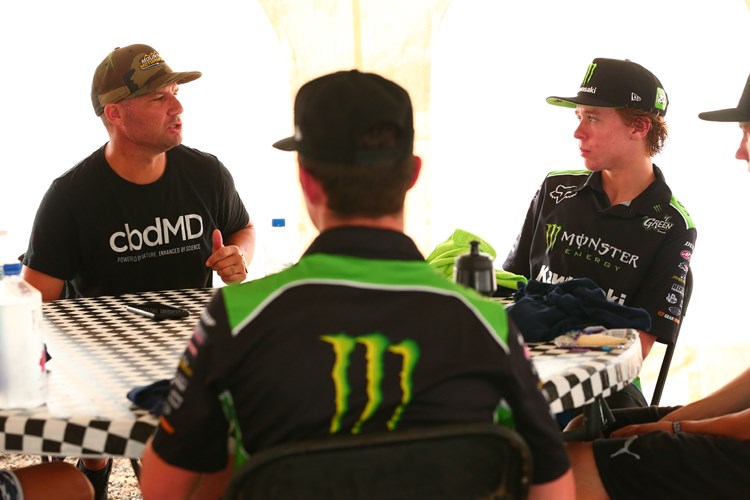 Scouting Moto Combine